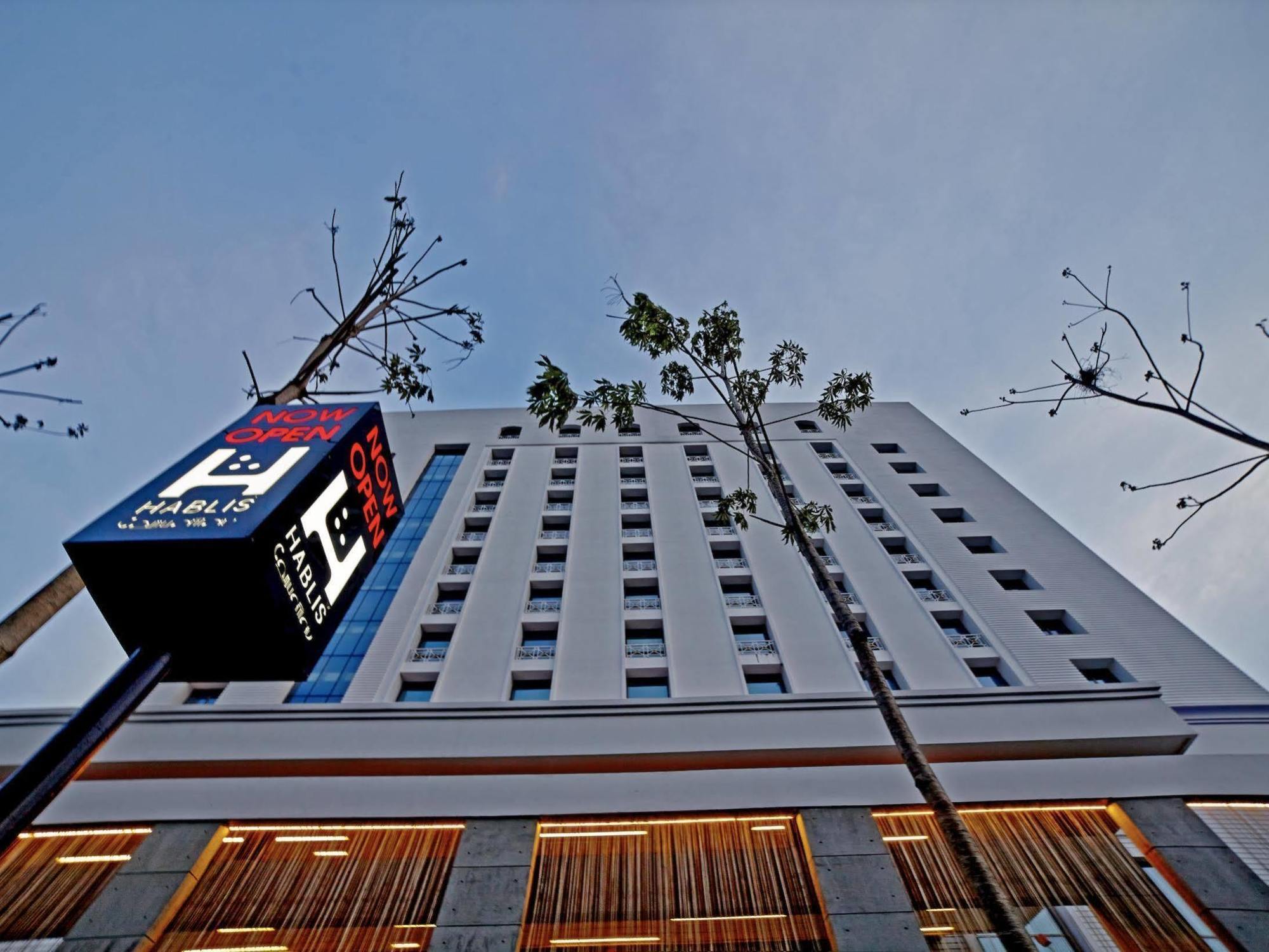Hablis Chennai Hotel Bagian luar foto